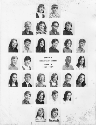 Mrs. Bauers Sixth Grade Class
Left to Right, Top to Bottom:
Kathy Lovett, Dave Pardee
Scott Johnson, Cindy Mercer, Dave Luberoff, Debbie Lipscomb
Chris Smith, Loch Kelly, Toni Crist, Zackie Coppulous, Cindy Woods, Bobby Haley 
Bruce Atkinson, Beth Ma